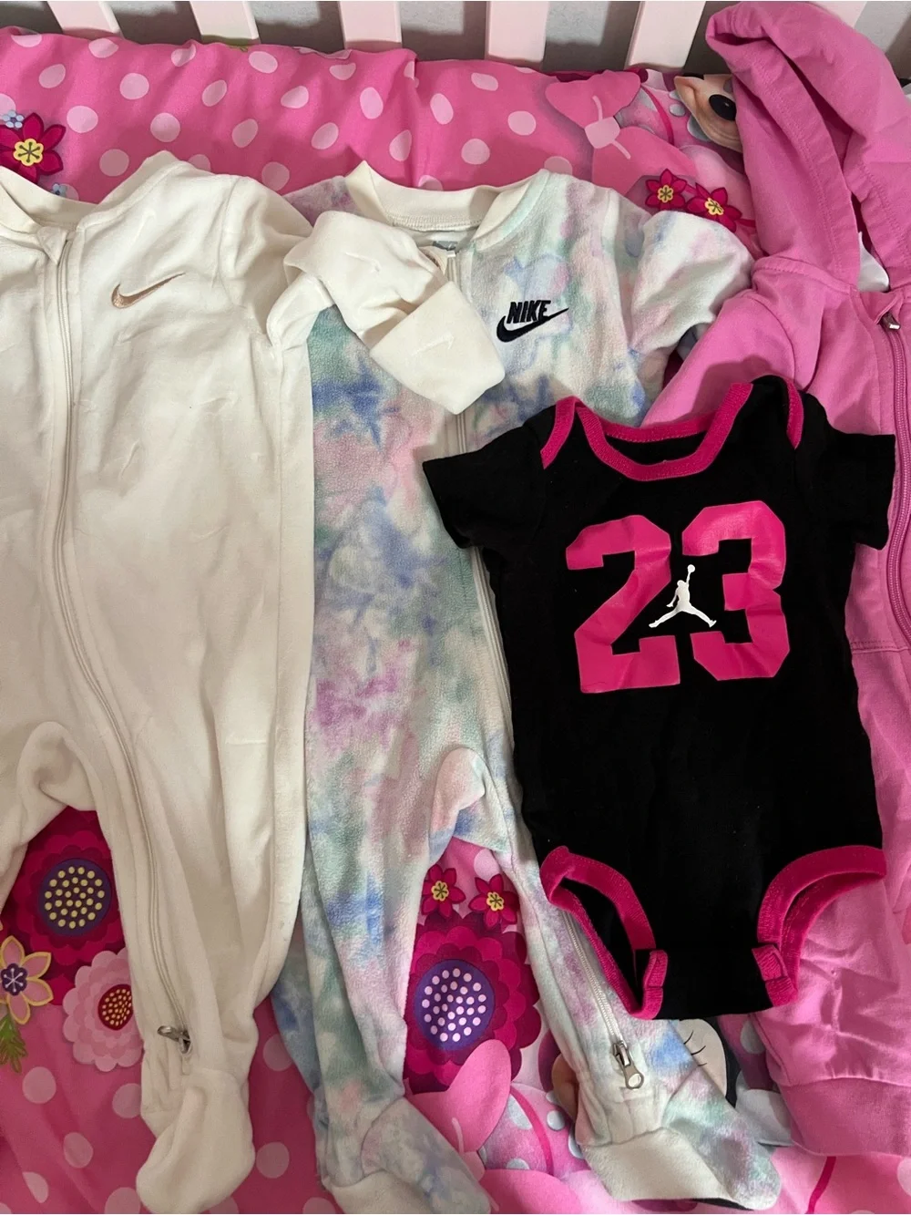 Nike Kids Mixed-Color Sleepwear Set with White, Pink, Black and Purple